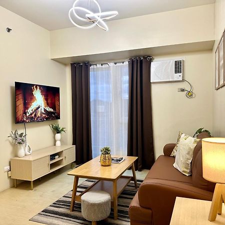 2-Bedroom Condo Unit With Balcony At Centrio Tower Beside Ayala Centrio Mall Downtown Cdo Cagayan de Oro Ngoại thất bức ảnh