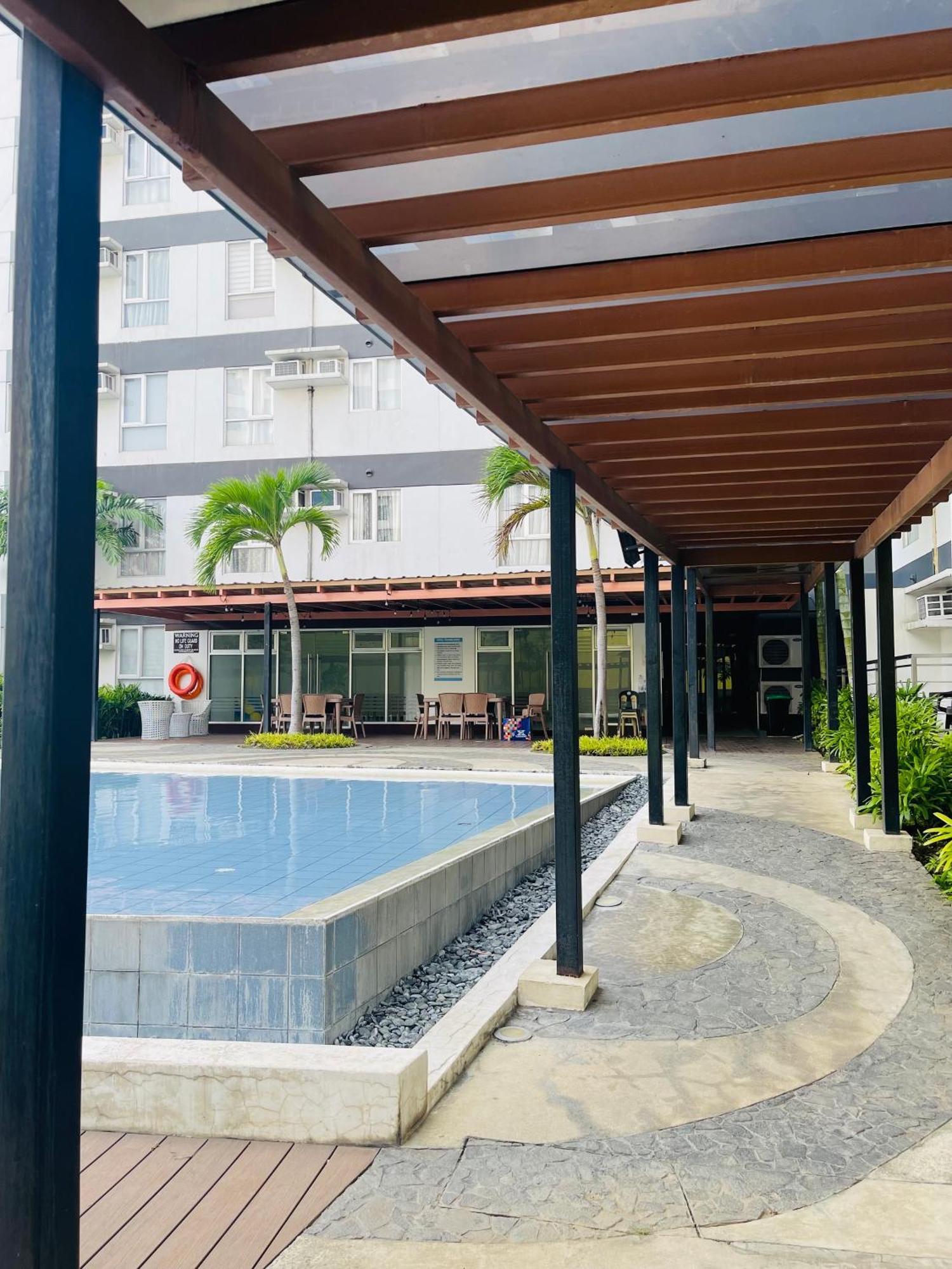2-Bedroom Condo Unit With Balcony At Centrio Tower Beside Ayala Centrio Mall Downtown Cdo Cagayan de Oro Ngoại thất bức ảnh