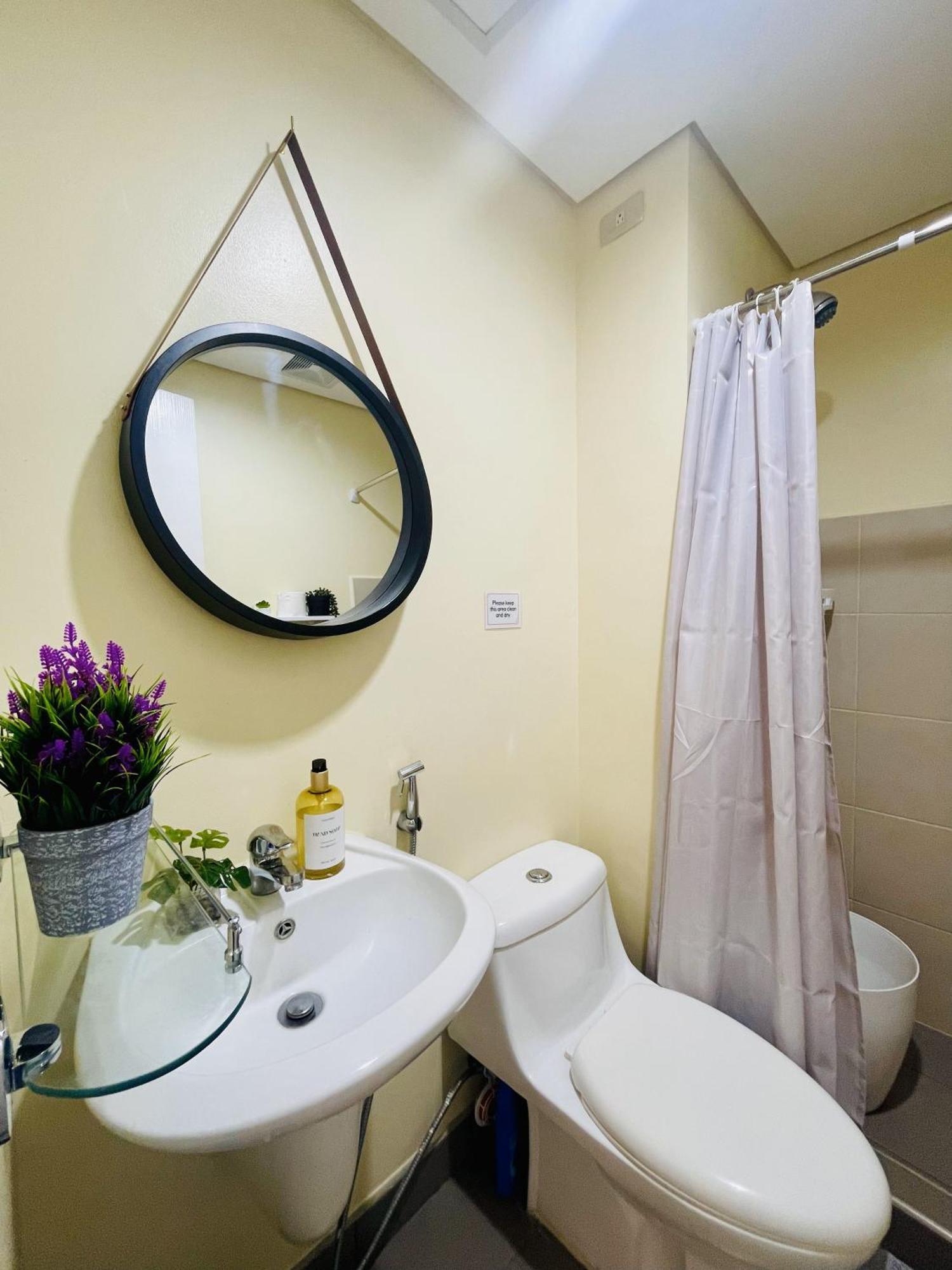 2-Bedroom Condo Unit With Balcony At Centrio Tower Beside Ayala Centrio Mall Downtown Cdo Cagayan de Oro Ngoại thất bức ảnh