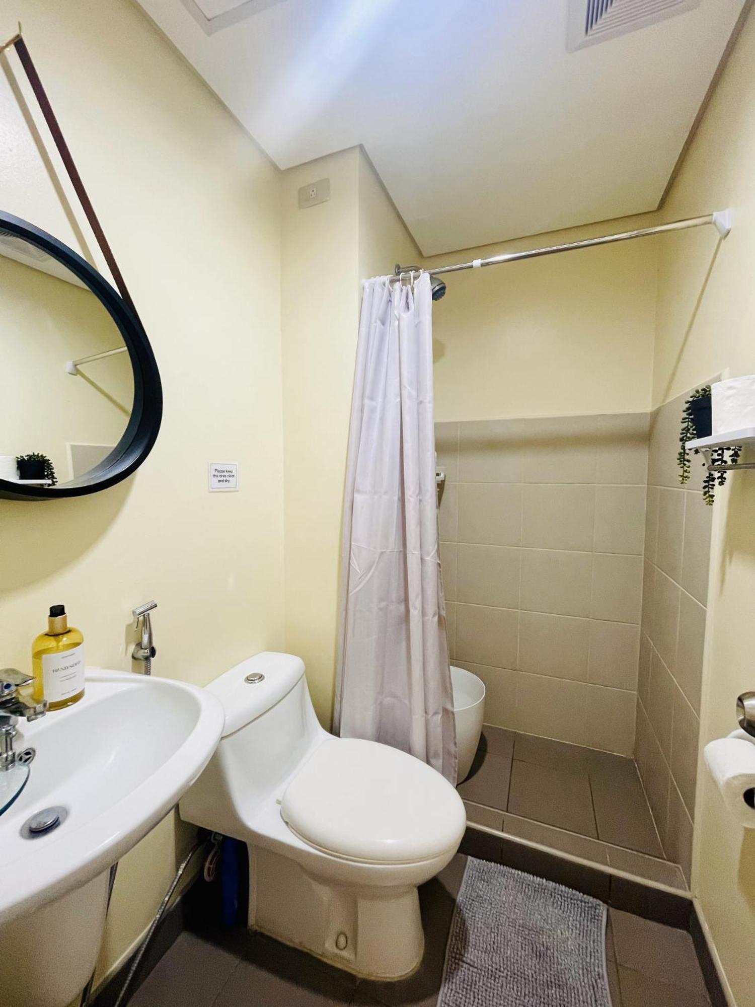 2-Bedroom Condo Unit With Balcony At Centrio Tower Beside Ayala Centrio Mall Downtown Cdo Cagayan de Oro Ngoại thất bức ảnh