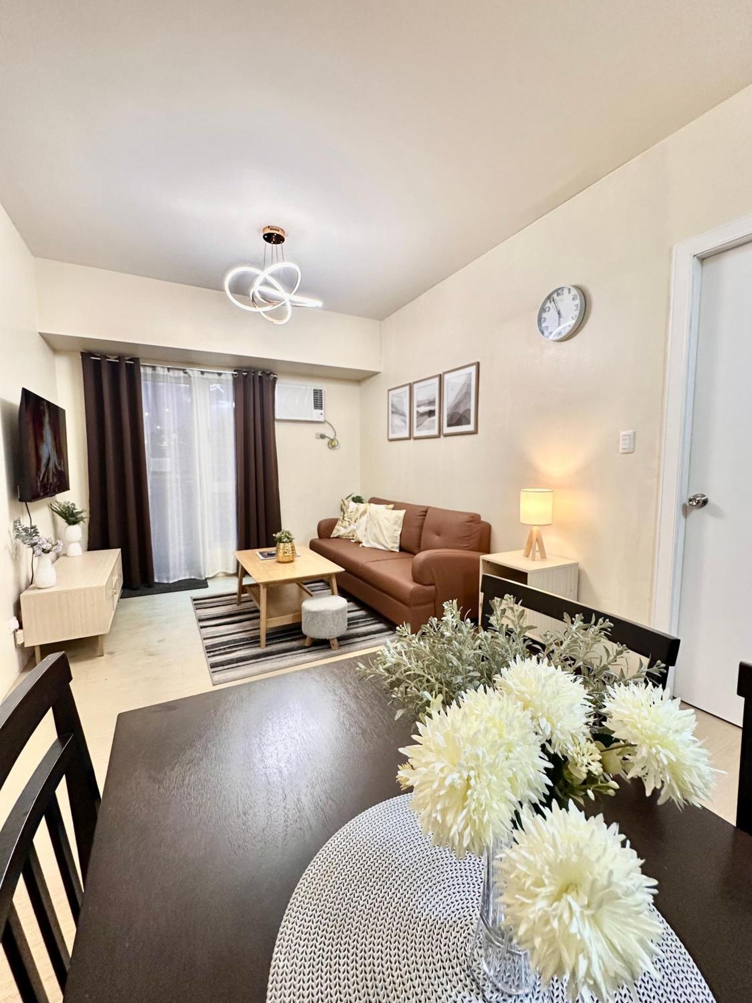 2-Bedroom Condo Unit With Balcony At Centrio Tower Beside Ayala Centrio Mall Downtown Cdo Cagayan de Oro Ngoại thất bức ảnh