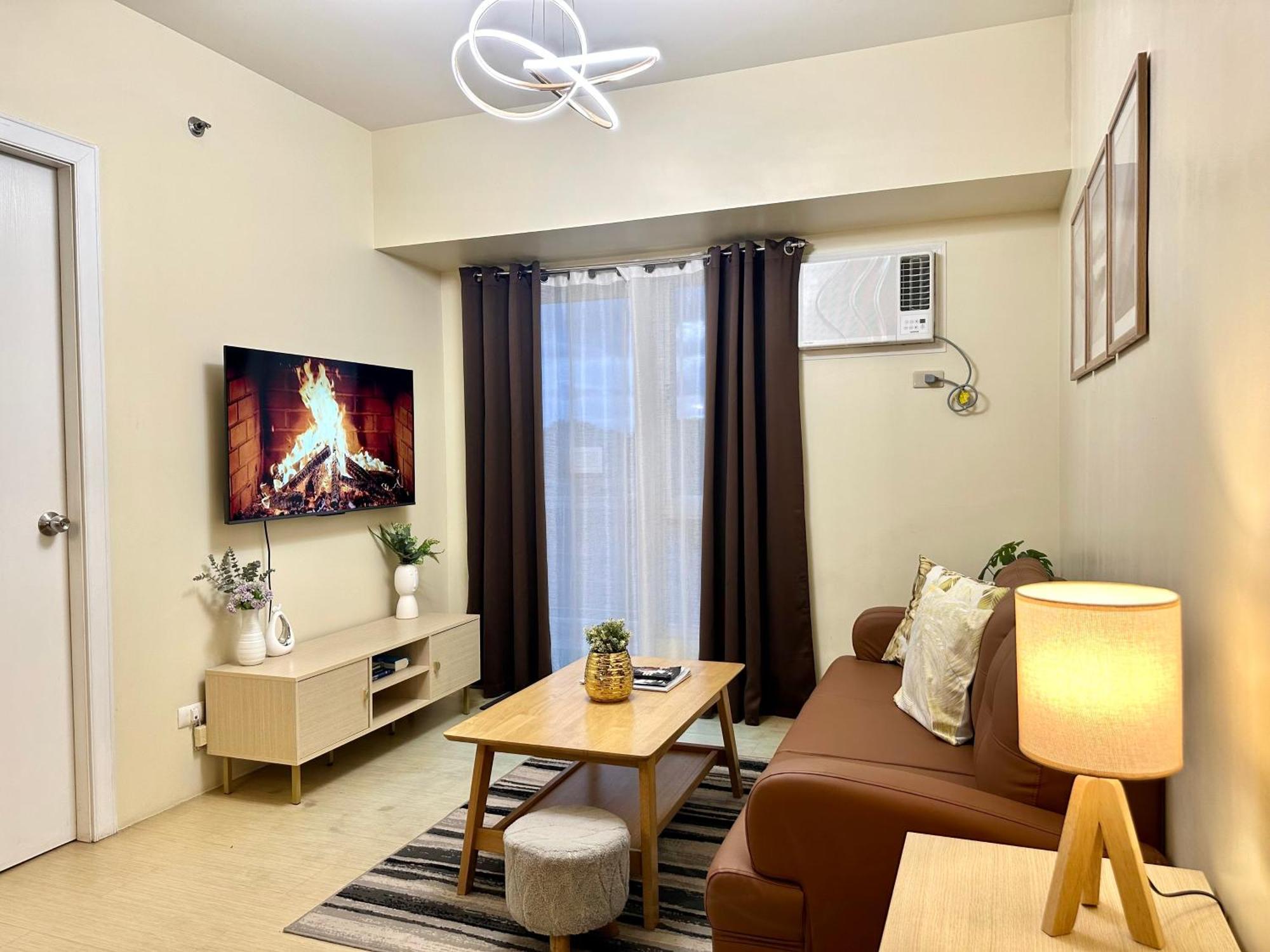 2-Bedroom Condo Unit With Balcony At Centrio Tower Beside Ayala Centrio Mall Downtown Cdo Cagayan de Oro Ngoại thất bức ảnh