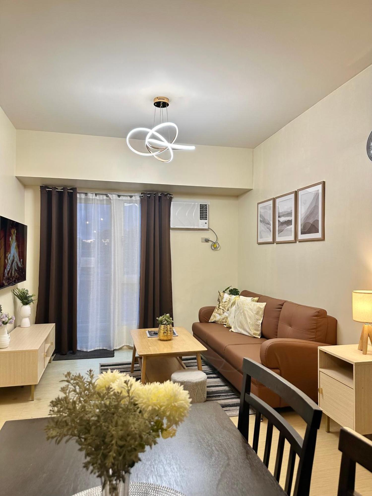 2-Bedroom Condo Unit With Balcony At Centrio Tower Beside Ayala Centrio Mall Downtown Cdo Cagayan de Oro Ngoại thất bức ảnh
