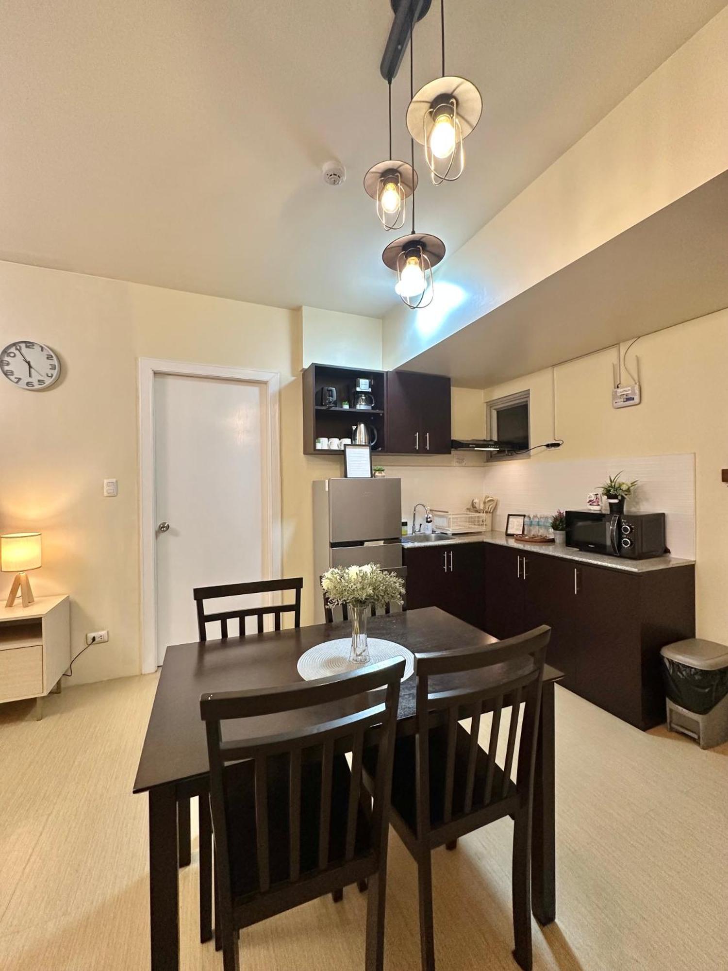 2-Bedroom Condo Unit With Balcony At Centrio Tower Beside Ayala Centrio Mall Downtown Cdo Cagayan de Oro Ngoại thất bức ảnh